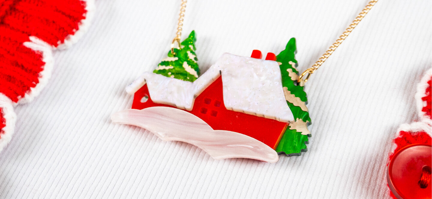 Make it a Tatty Devne Christmas with our classic Christmas jewellery.