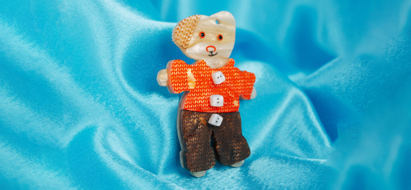 Joyful art Brooches.
