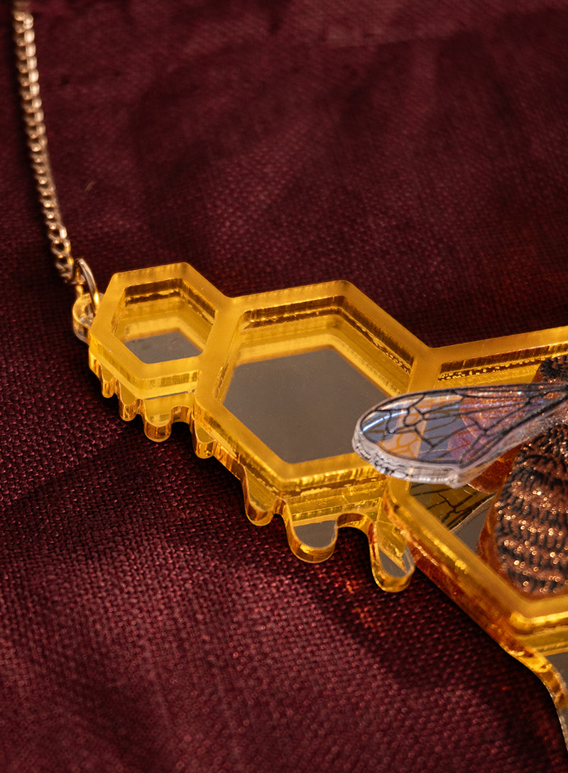 Glistening Honeycomb Necklace