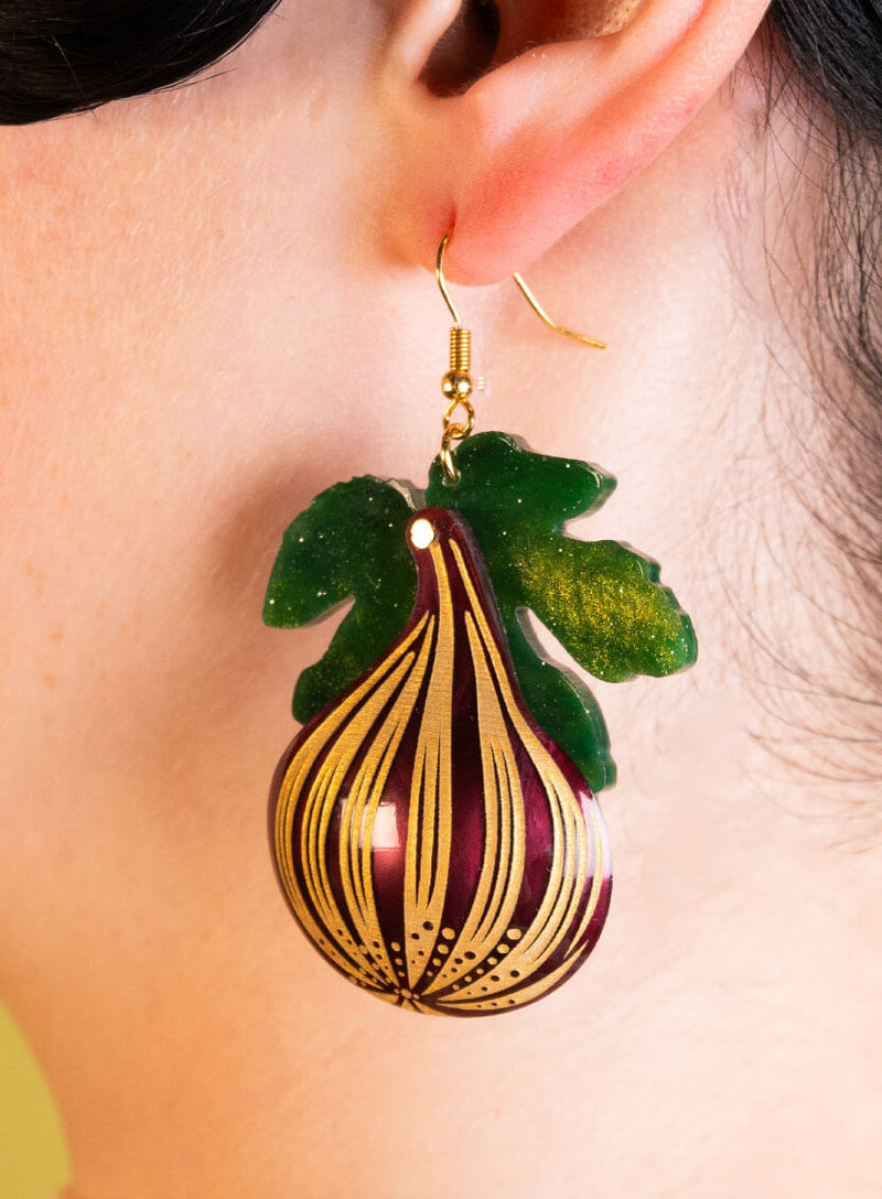 Fig tree Earrings Closeup