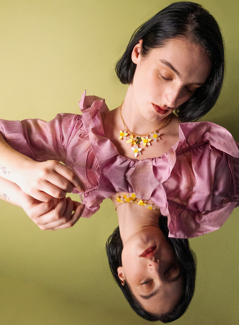 Narcissus Necklace Model