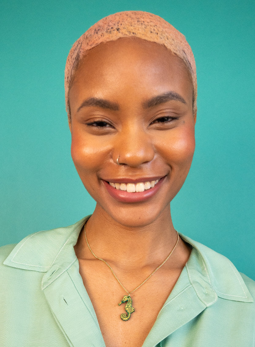 seahorse-pendant-necklace-green-pearl-tatty-devine-tatty-devine