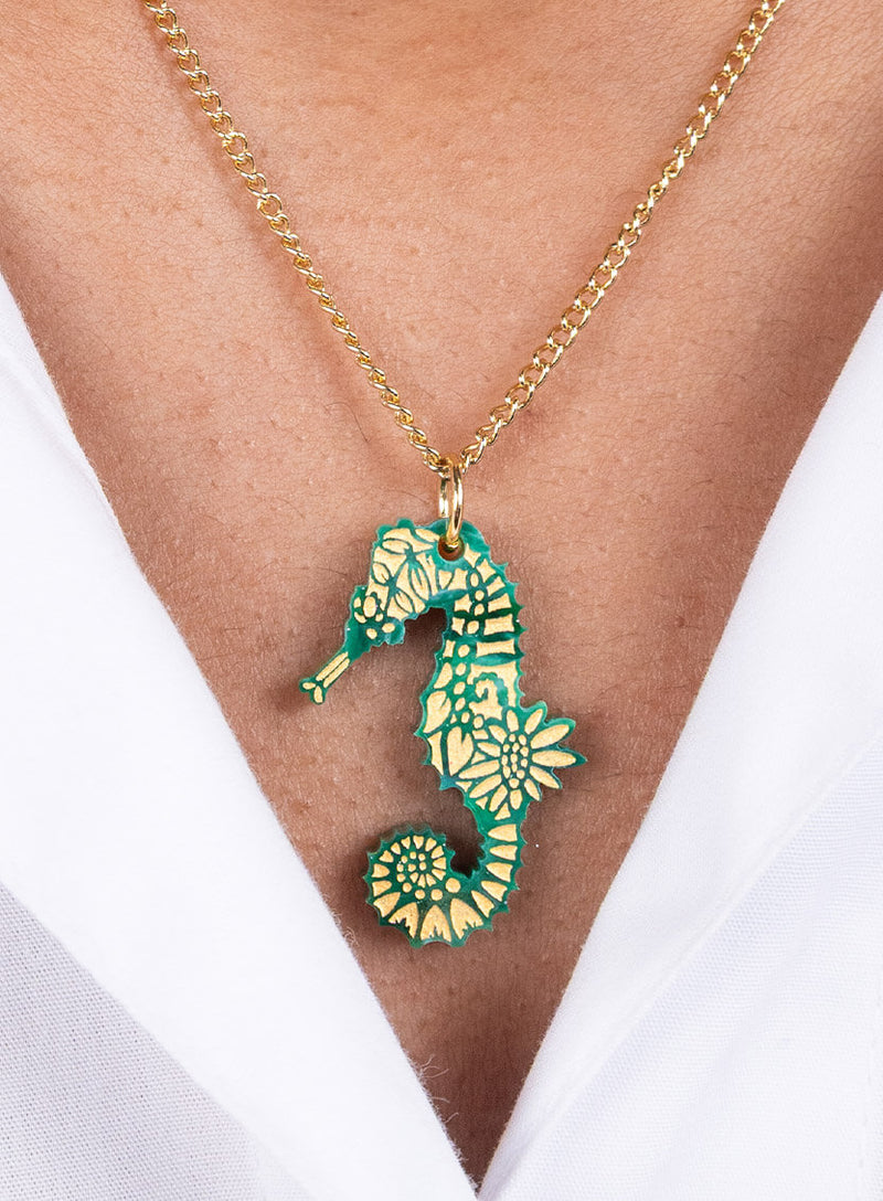 Seahorse Pendant - Green Pearl