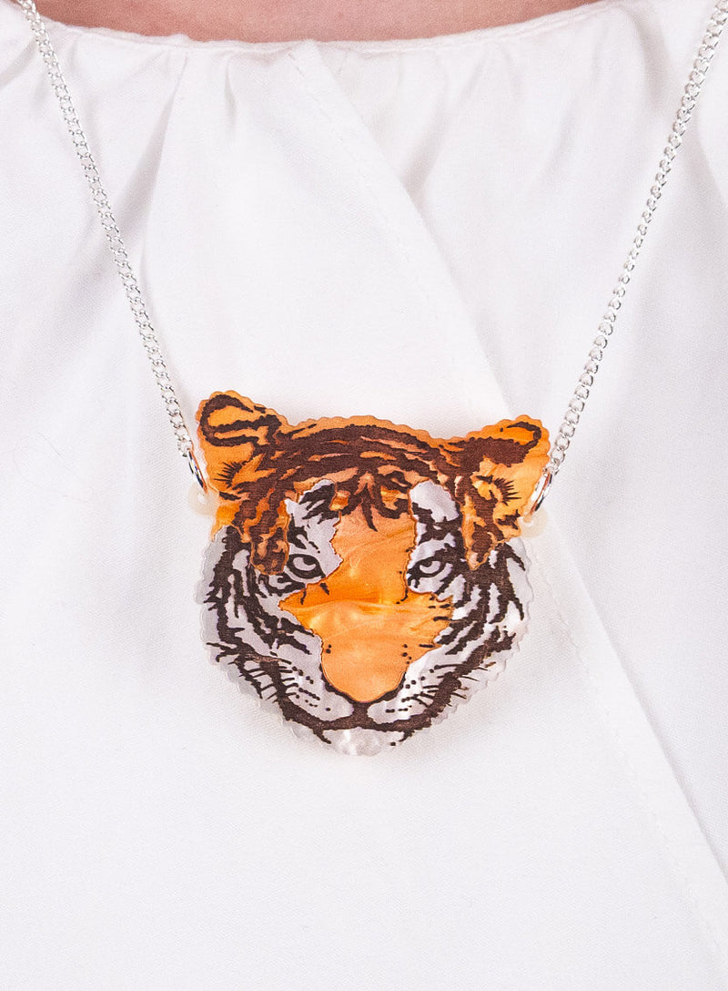 Tiger Small Necklace - Pearl Aryclic