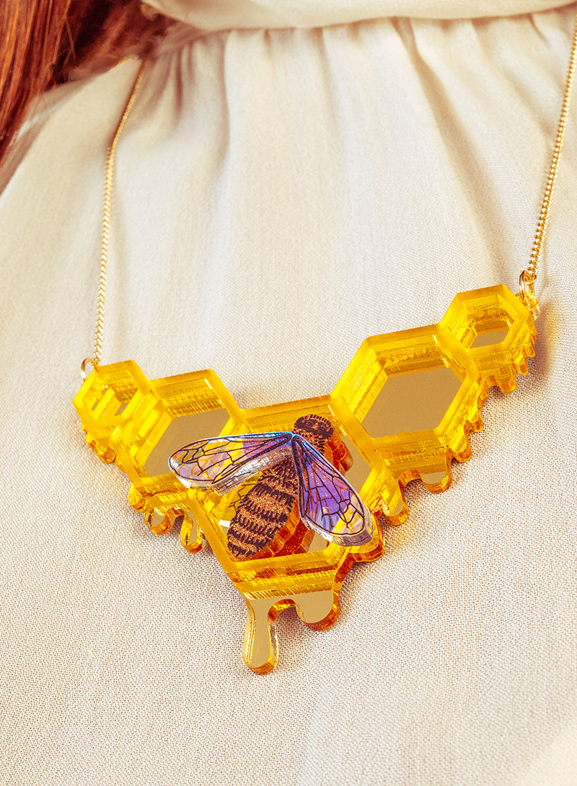 Glistening Honeycomb Necklace