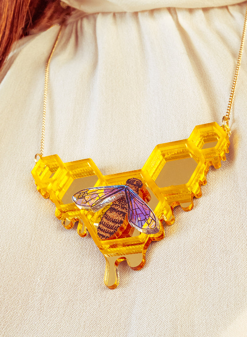 Glistening Honeycomb Necklace