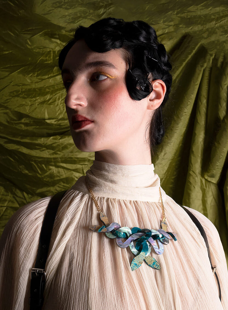 Medusa Snakes Necklace Model
