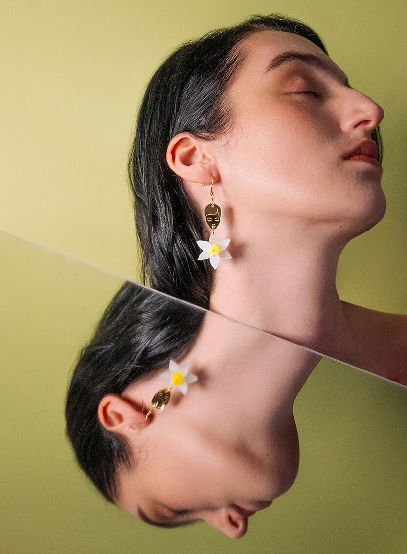 Narcissus Earrings Model