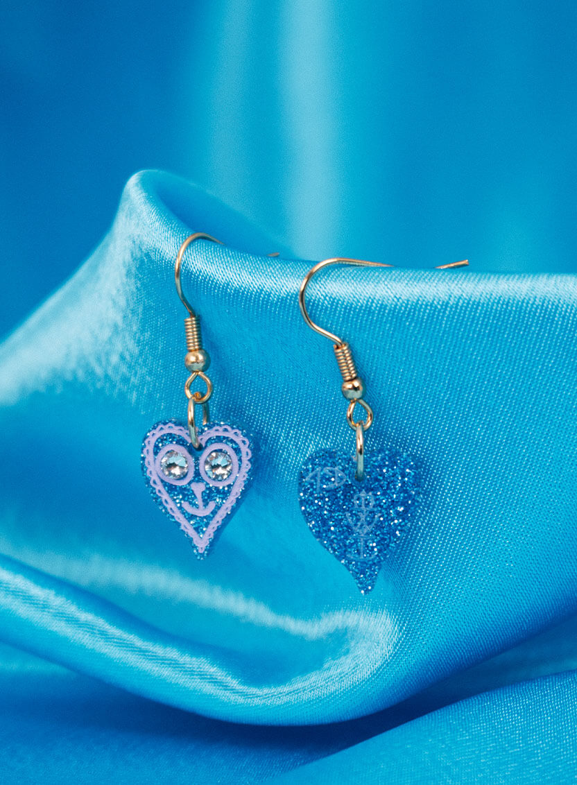 AM1 Heart Earrings Tatty Devine x Grayson Perry