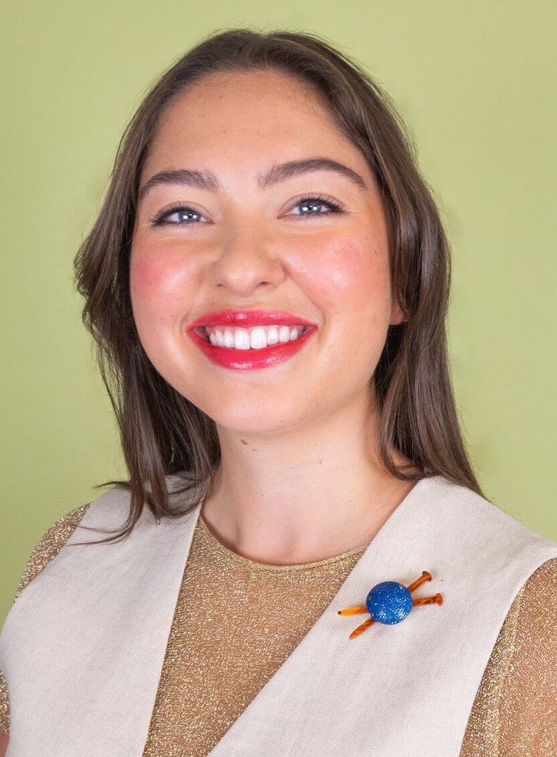 Ball of Wool Brooch - Blue