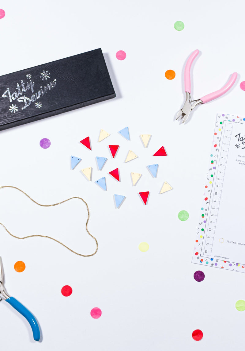 Tatty Devine Bunting Necklace Kit - Nautical - Gold Chain