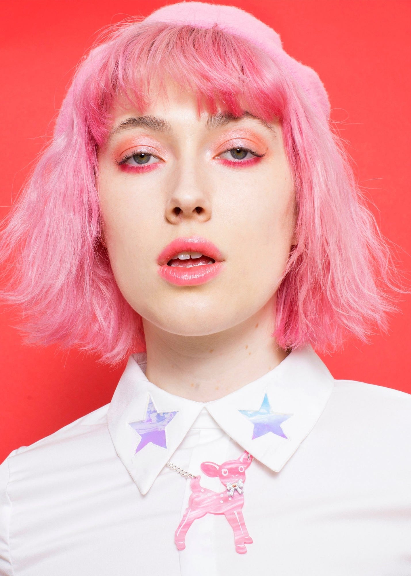 Tatty Devine Festive Fawn Necklace - Pink Pearl