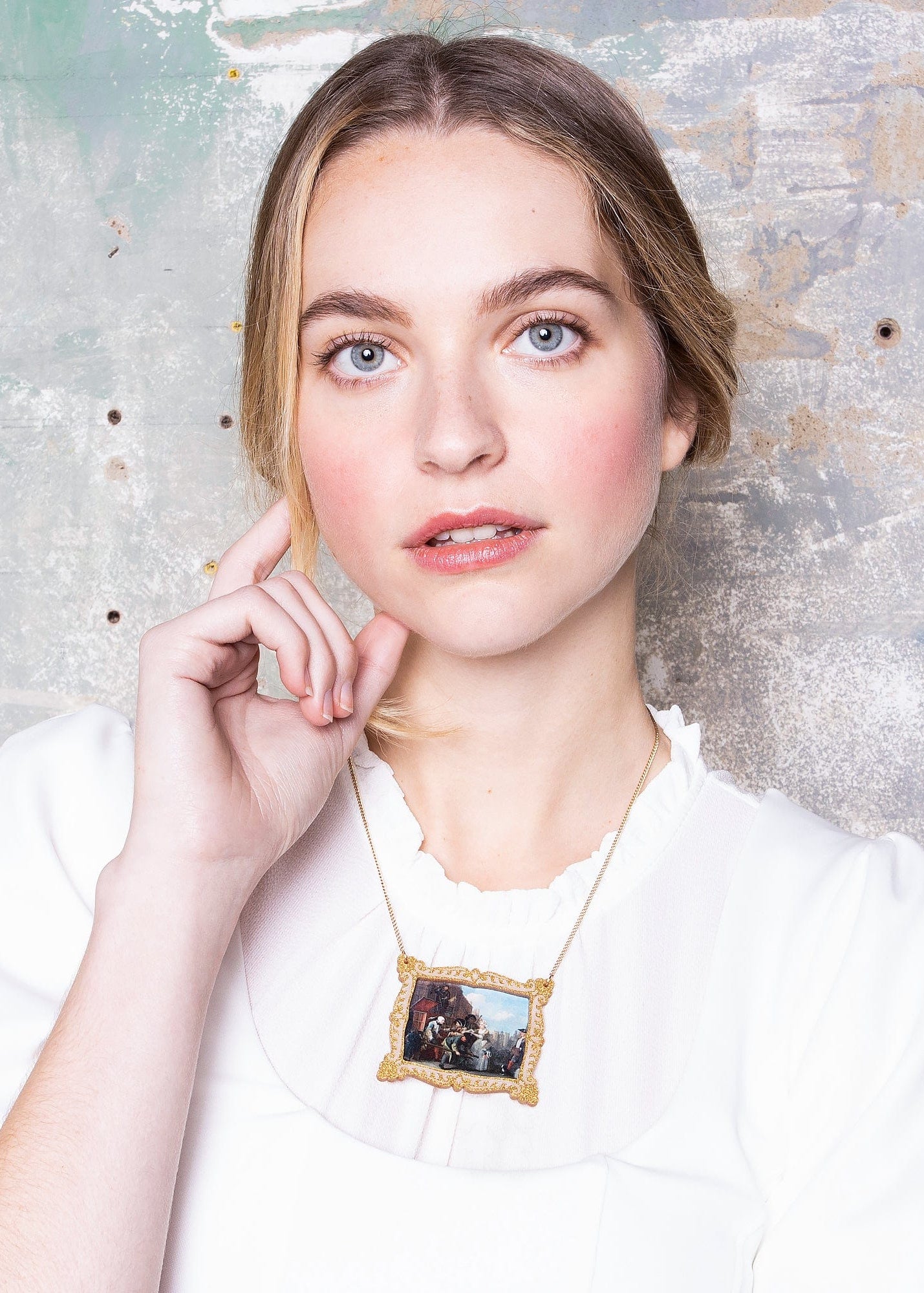 Tatty Devine Hogarth Painting Necklace