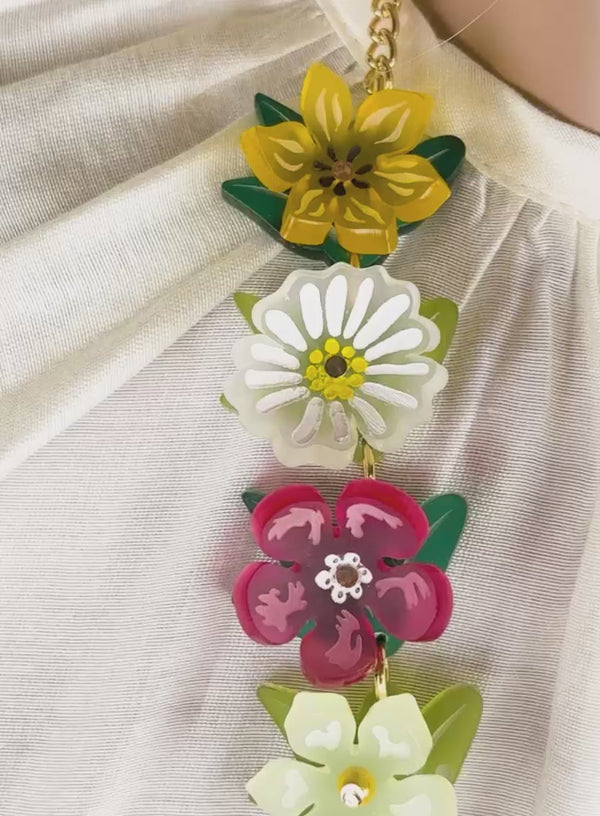Primavera Flowers Statement Necklace Video